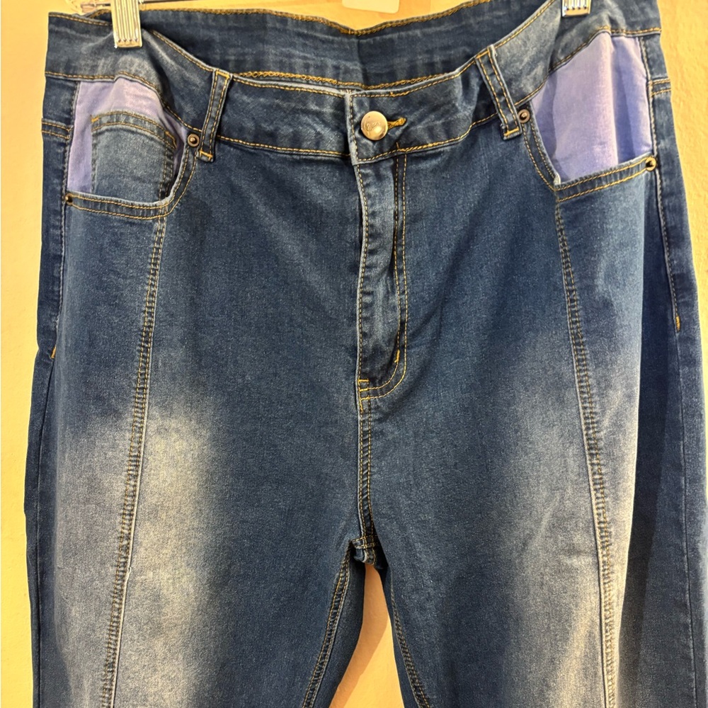 Two Tone Flare Leg Blue Denim Jeans NWOT Sizes XL, 2X, 3X - Picture 4 of 7